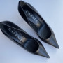 Туфлі шкіряні на маленькому підборі з гострим носом Casadei