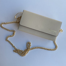 Молочний клатч шкіряний Valentino Bags